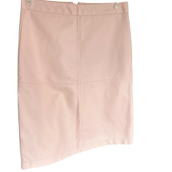 RW & CO skirt sz 8 vegan leather,pencil skirt, midi length , exc cond - Picture 2 of 10